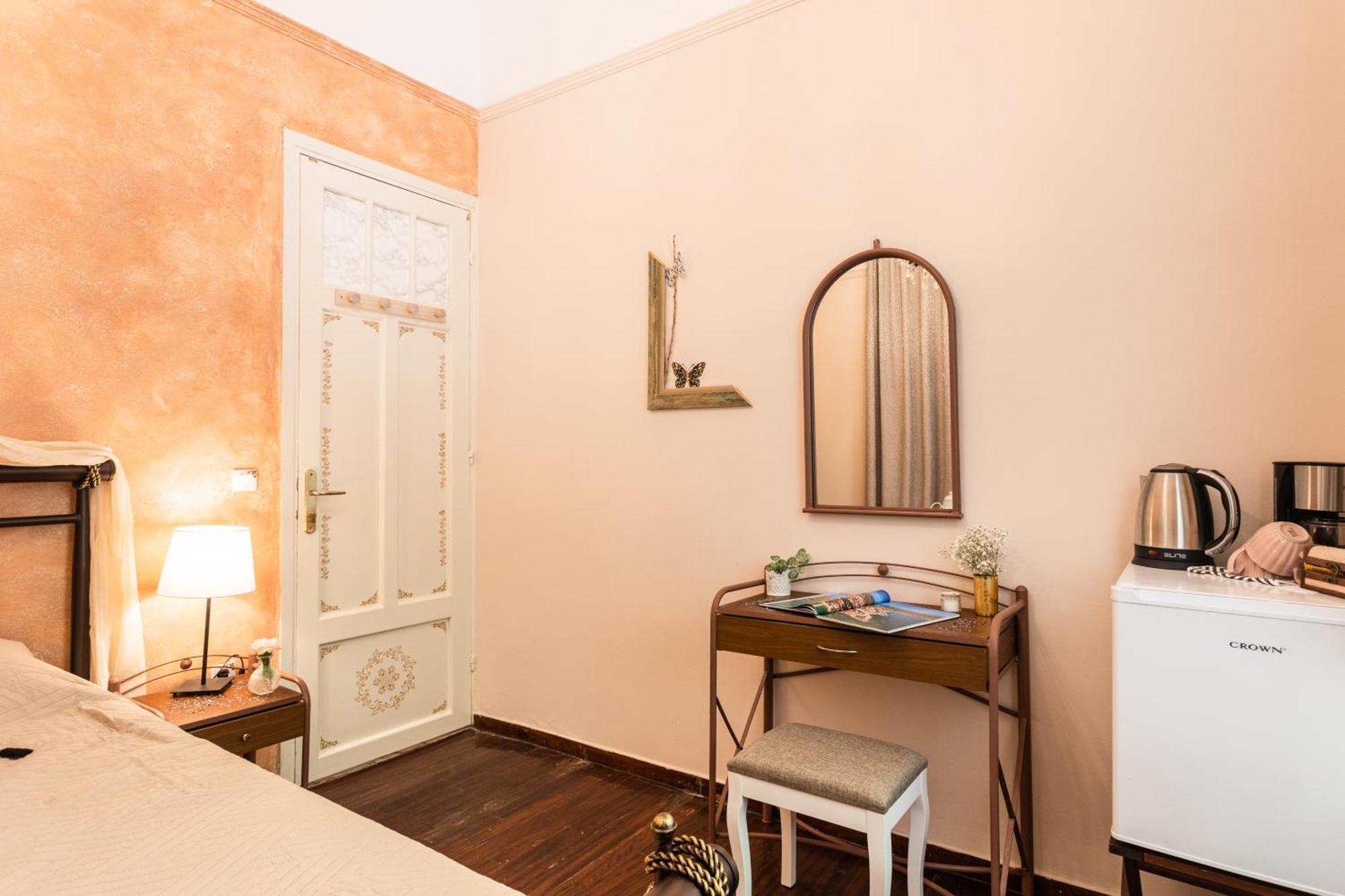 Alegria Simple Economy Rooms Athens Exterior photo